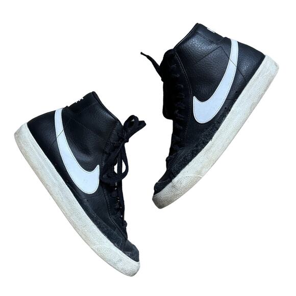 Nike Blazer Mid '77 Vintage High Top Sneakers in Black and White Men's Size 11 - Picture 1 of 7